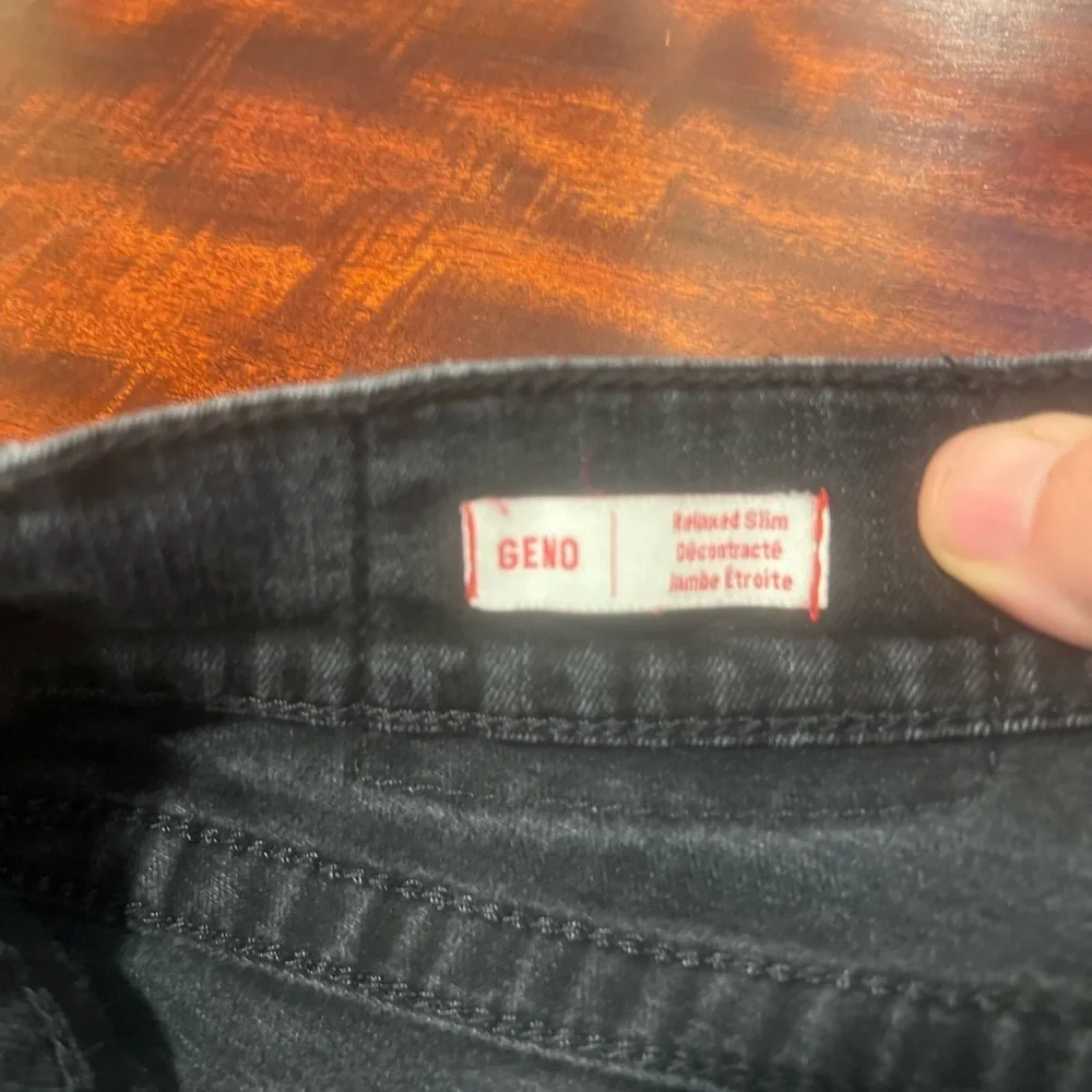 True Religion “Geno” jeans size 40 in GUC